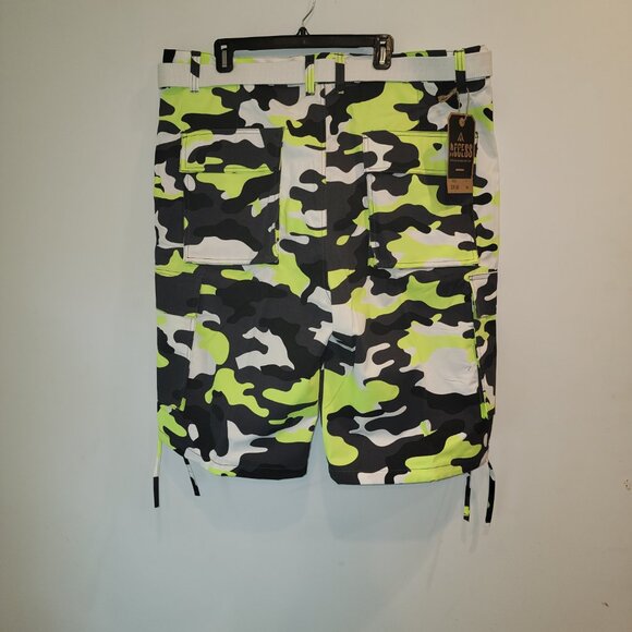 Access Apparel Camo Cargo Shorts with Belt, Waist 44, NWT - Picture 5 of 8